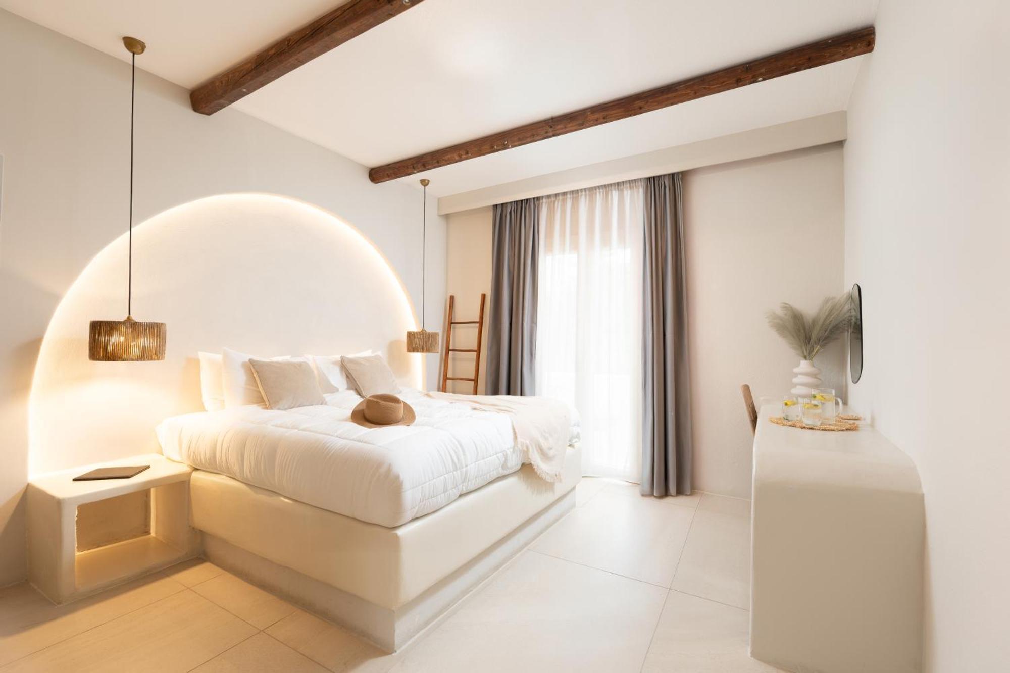 Paridian Elegant Living Hotel Páros Buitenkant foto