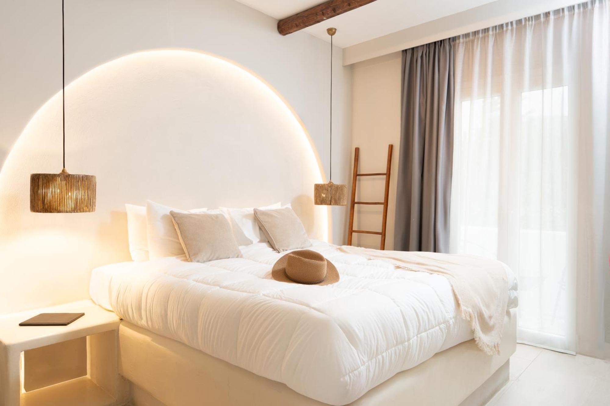 Paridian Elegant Living Hotel Páros Buitenkant foto